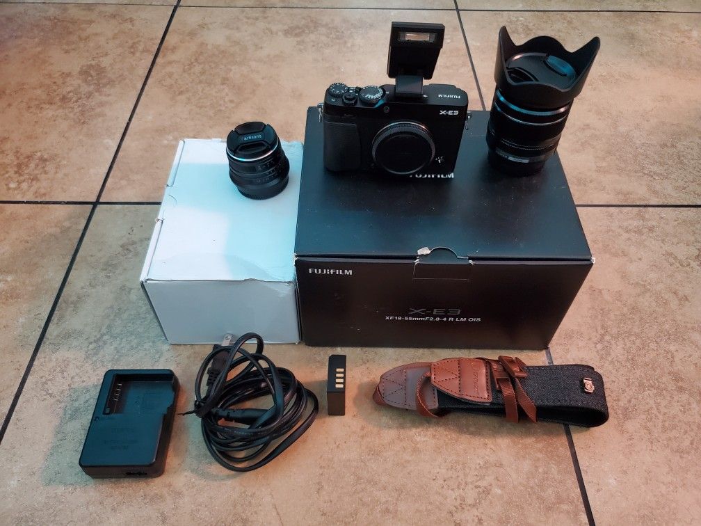 Fujifilm X E3 kit with XF mm F2. R LM OIS for Sale in