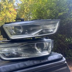2016 Audi Q3 Headlights
