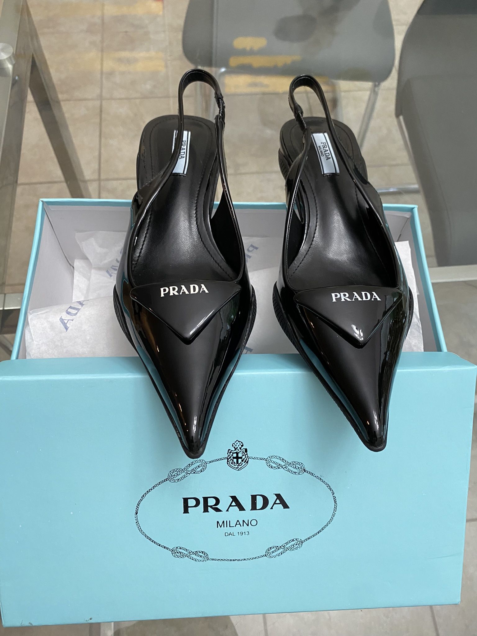 Women Low Heel Slingback Sandals