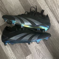 Predator 24 Size 7.5 