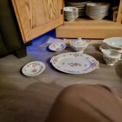 Spring Glory china Setby Regal, made in Japan MAKE AN OFFER 