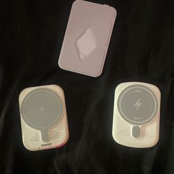 Magnetic Power Banks
