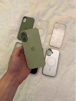 iPhone 17 & Free Case  (unlocked)