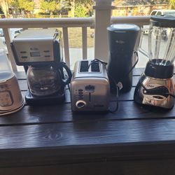 Bundle of Small Kitchen Appliances $45