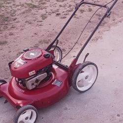 Craftman Push Law Mower In Good Working Condition 