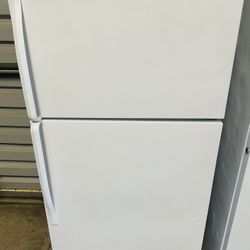 Kenmore Extra Clean Refrigerator 