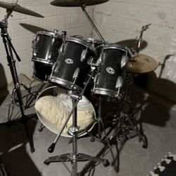 Stingerland  Complete Drum Set