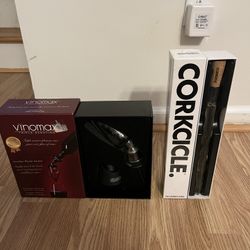BRAND NEW TRIPLE WINE AERATOR WITH STAND AND WINE BOTTLE CHILLING CORK. WAS $72 (SEE PICS). ONLY $25 FOR BOTH 🍷🍷🍷