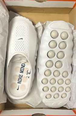 Size 11 Women (9.5 Men) Nike Mind 001 Slide Summit White Women