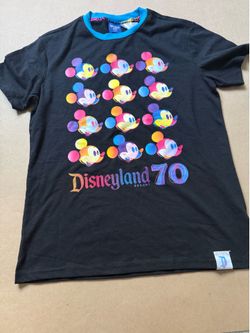 Size S, Disney colorful retro style Mickey Mouse pattern t-shirt