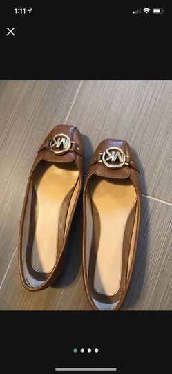 Great Condition Michael Kors Flats In Camel Brown