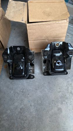 GM ENGINE MOUNT