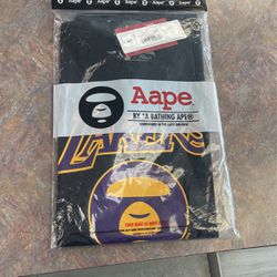 Lakers Bape T-Shirt Men’s Size Large