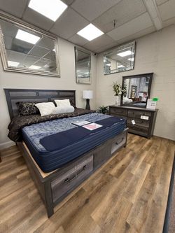 4 PC KING BEDROOM SET
