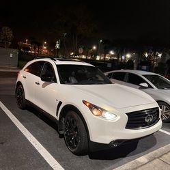 2015 Infiniti Qx70