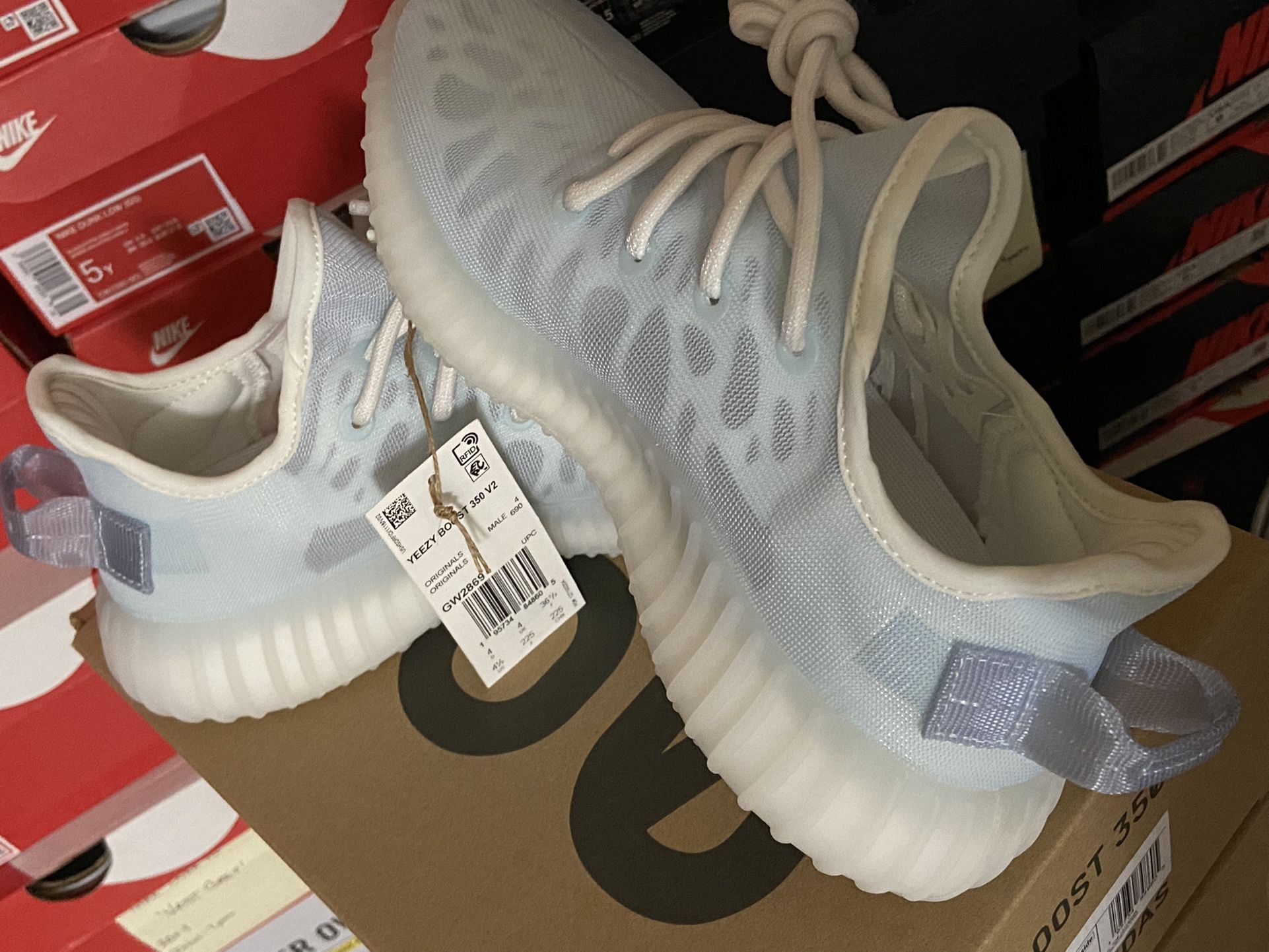 Mono ice Yeezy Boost 350 V2 Various Size