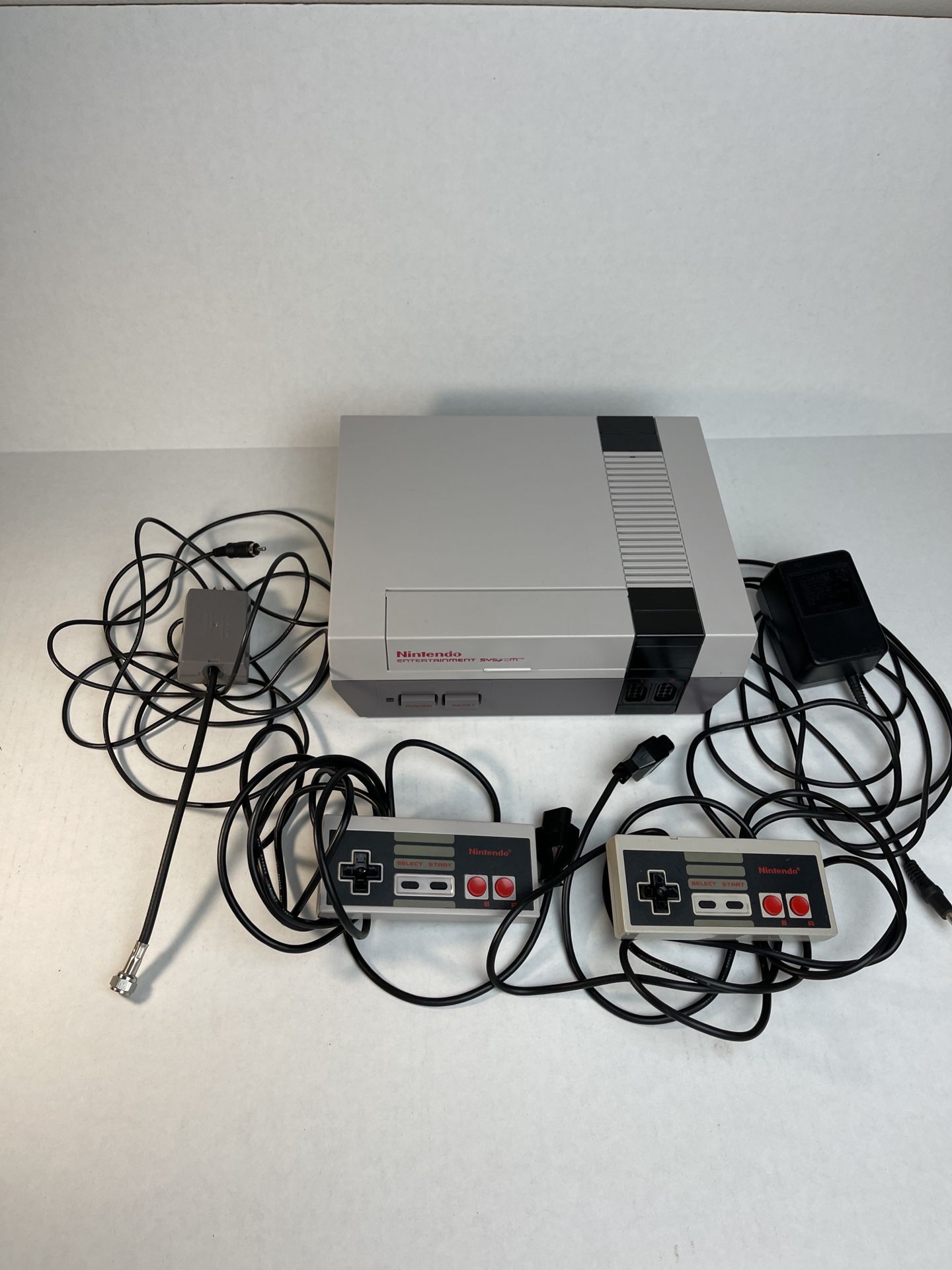 Nintendo Entertainment System Original Console NES-001 Read Below