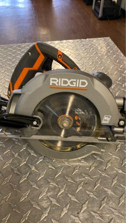 Ridgid R3204 6 1 2 compact saw Like New for Sale in Oak Lawn IL