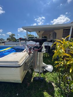 Motor auxiliar para botes