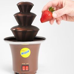 Nestle Nesquik Chocolate Fondue Fountain