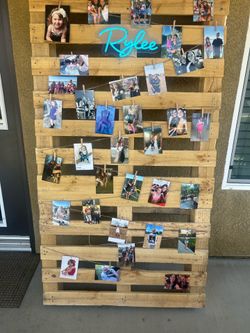 Pallet display for party