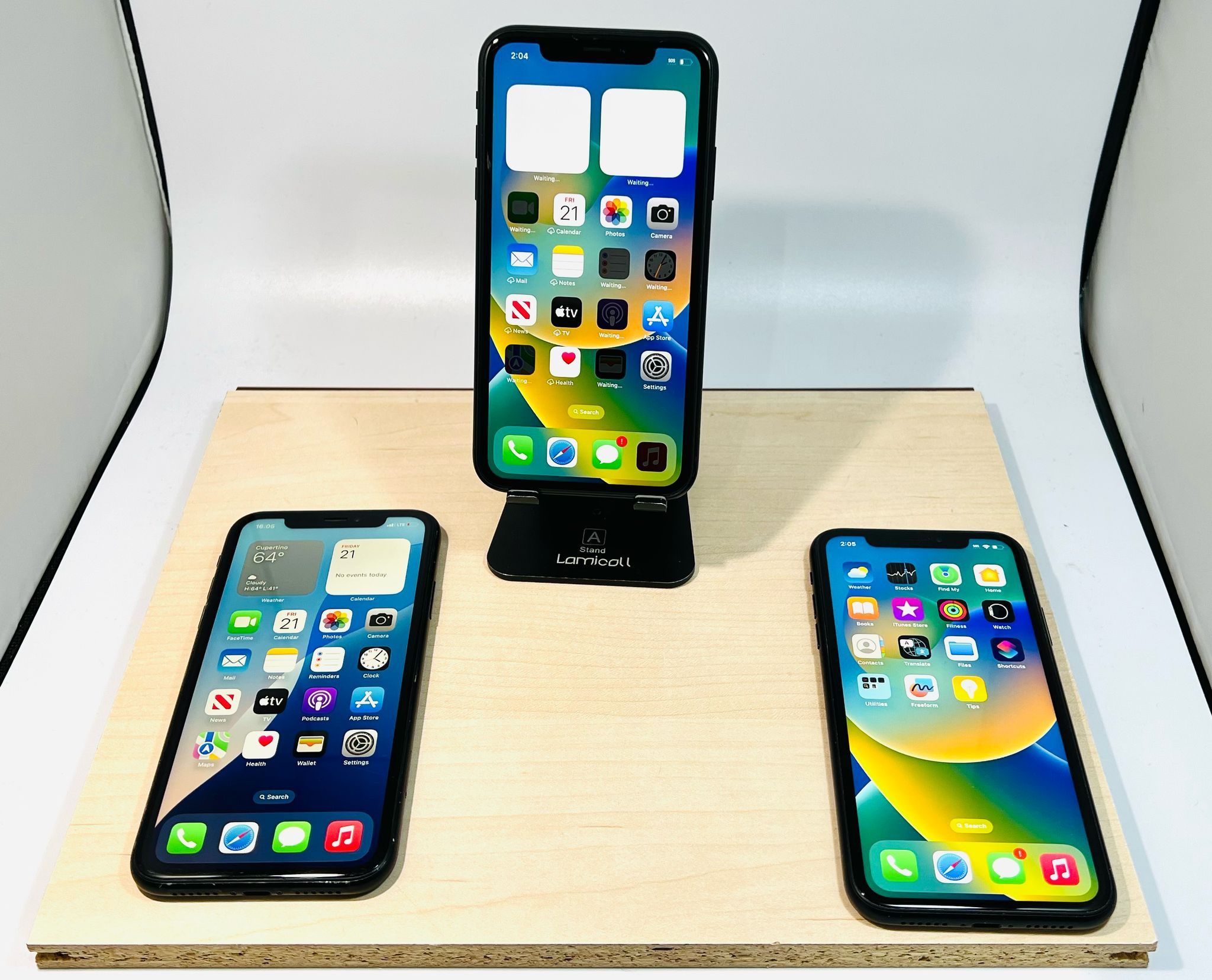 iPhone XR 64GB Unlocked -Fully Functional $180 Each