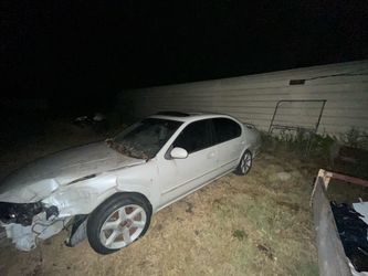2000 Nissan Maxima