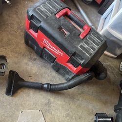 Milwaukee Vacuum