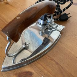 Collectors Vintage Electric Iron Farm House Style Decor