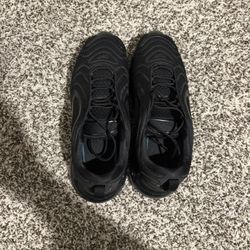 Nike Air Max 720 