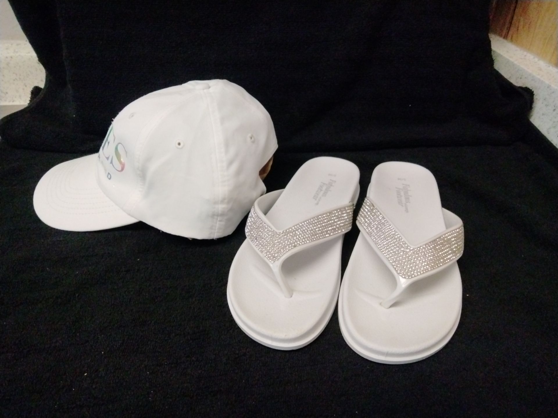 Women's slippers and hat