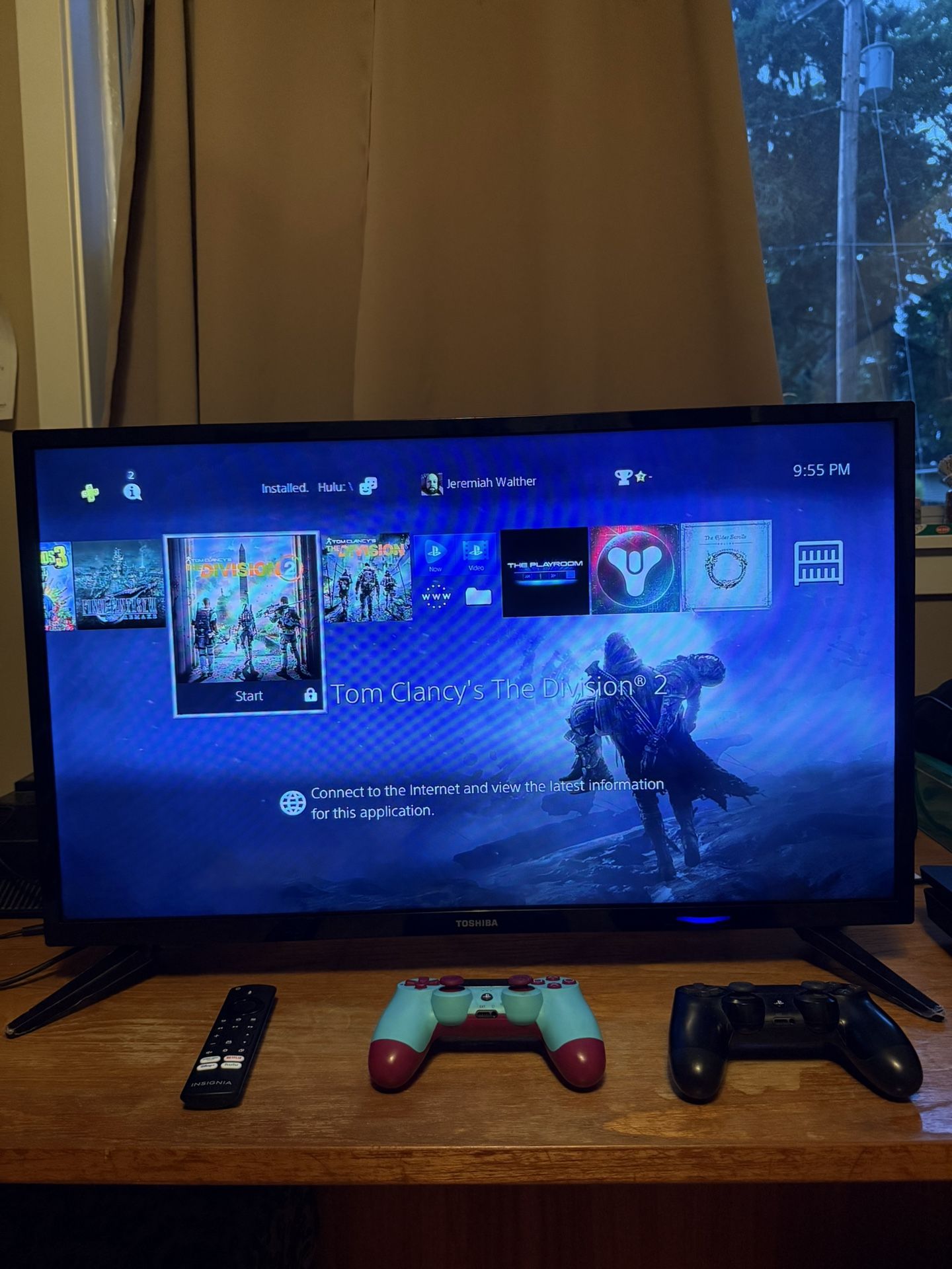 PS4 Slim 1TB and Toshiba Smart TV