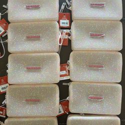 New! 10 Havaianas Cosmetic Bags Retails $340