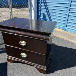 End Side Table 26x26x15d