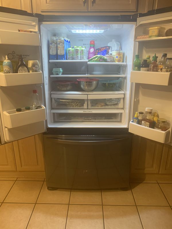 LG Refrigerator Model LFX25973D for Sale in Wellington, OH OfferUp