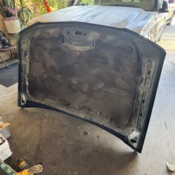 2005 Chevy Silverado Hood