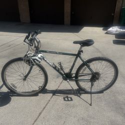 Mountain Track Bike  Trek 820 