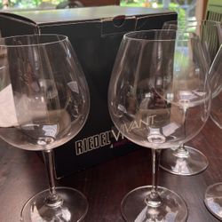 Riedel Vivant Pinot Noir Wine Glasses