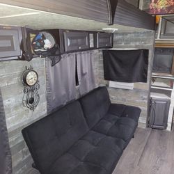 2006 Trailbay 5th Wheel