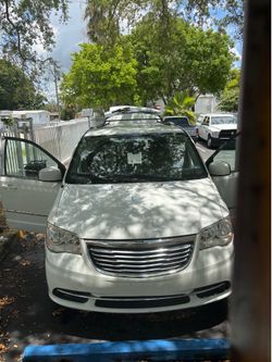 2014 Chrysler Mini Van