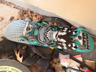 Skateboard youth/teen