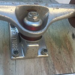 Used Venture Skateboard Trucks – Wheels & Deck Included