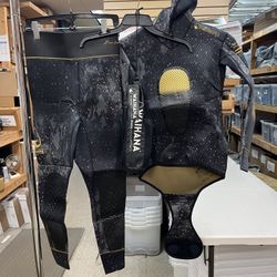 Free Diving Suit And Bootie’s 