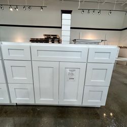48'' cabinet type bathroom vanity $499