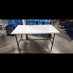 Large display table