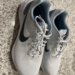 Nikes Men’s Running Shoes 11.5W