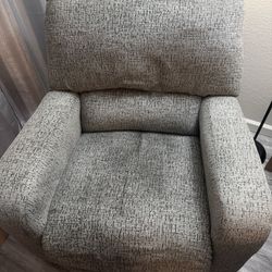 Chair (Recliner)