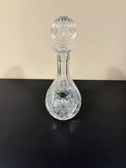 BEAUTIFUL - HONOUR LEAD CRYSTAL "ESSEX" WINE DECANTER - MADE IN SLOVAKIA