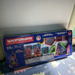 Magformers  9 Geometric Magnetic Shapes