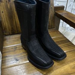 black python original 